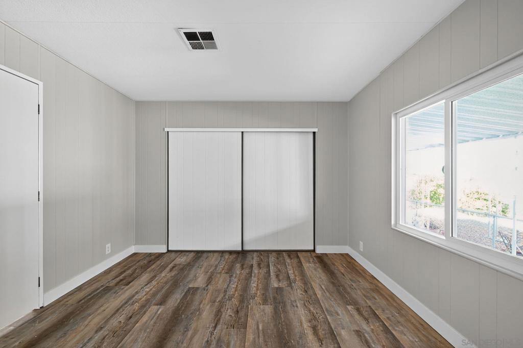 MLS #250043107SD image #12