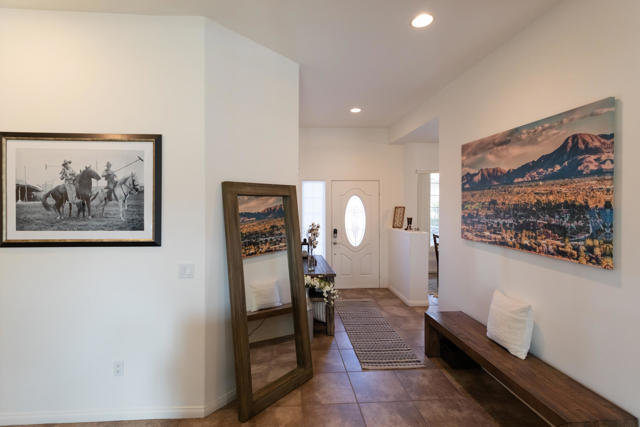 48305 Pic Way, Indio CA: https://media.crmls.org/mediaz/a3a553cb-9906-43ba-9c6e-6bba6bb5a2d8.jpg