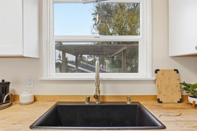 Detail Gallery Image 10 of 69 For 462 464 Emerson St, Chula Vista,  CA 91911 - 7 Beds | 5 Baths