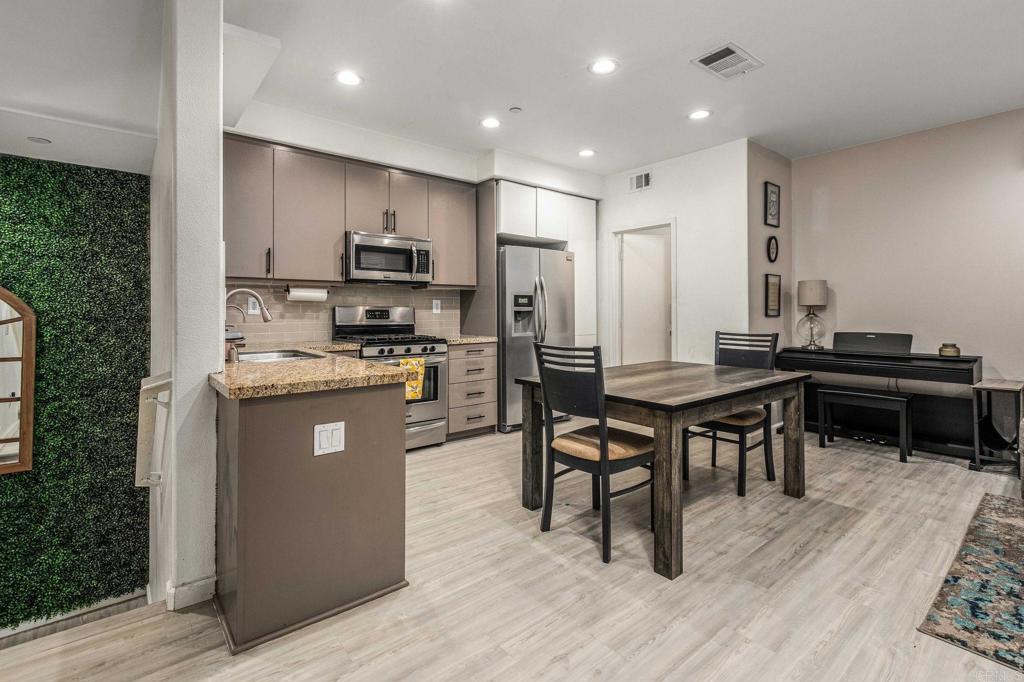 2241 Indus Way - photo 3