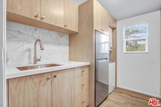1753 Roman Avenue, Camarillo CA: https://media.crmls.org/mediaz/a3a657e7-f594-4ac4-b4da-90497c1bed96.jpg