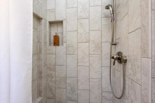 471 Victory Avenue, Mountain View CA: https://media.crmls.org/mediaz/a3a66055-4300-495a-85d0-0da5727f958f.jpg