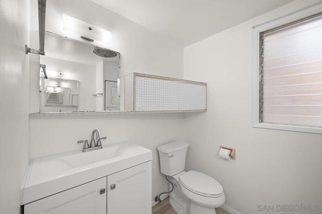 4316 Haines St, San Diego CA: https://media.crmls.org/mediaz/a3a71f2b-dcb3-4f4d-9d4a-9c8447ce2668.jpg