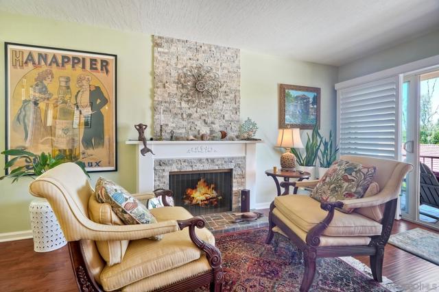 17476 Plaza Cerado, San Diego CA: https://media.crmls.org/mediaz/a3a7b0f1-c59c-42d9-9b70-4cb3a3751540.jpg