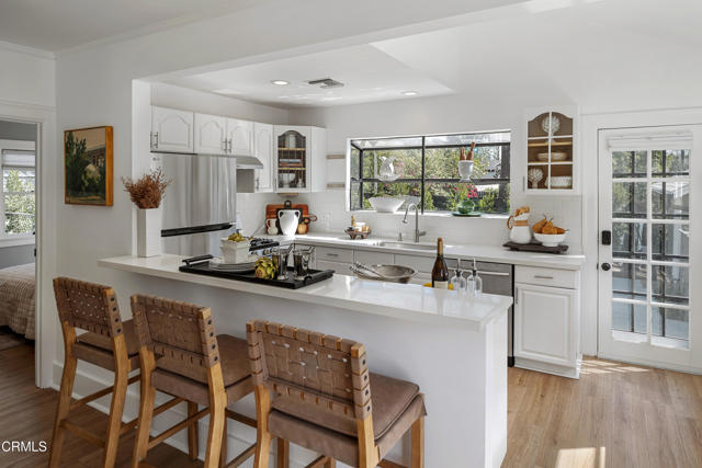 Detail Gallery Image 14 of 38 For 930 N Catalina Ave, Pasadena,  CA 91104 - 2 Beds | 1 Baths