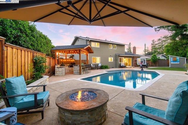 4839 Merganser Ct, Pleasanton CA: https://media.crmls.org/mediaz/a3a8f32b-c2f0-4b09-a16b-df09a826585a.jpg