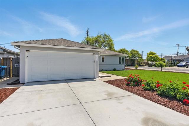 1723 Laine Avenue, Santa Clara CA: https://media.crmls.org/mediaz/a3a93028-485a-457d-a3ba-639f581f67c1.jpg