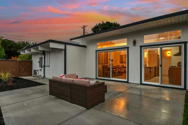 642 Appleberry Drive, San Rafael CA: https://media.crmls.org/mediaz/a3a972e7-7f6c-4915-8521-8a690ab2d8b4.jpg