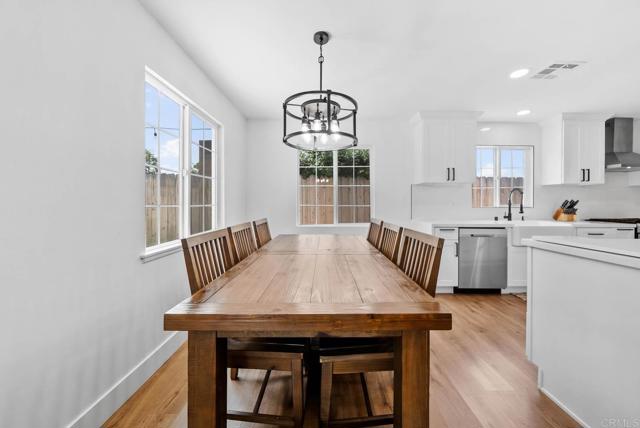Detail Gallery Image 15 of 65 For 6461 Beaver Lake Ct, San Diego,  CA 92119 - 3 Beds | 2 Baths