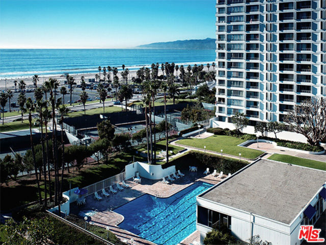 2800 Neilson Way, Santa Monica CA: https://media.crmls.org/mediaz/a3aad46e-2ae1-4c8e-8aa3-5152c2af08ff.jpg