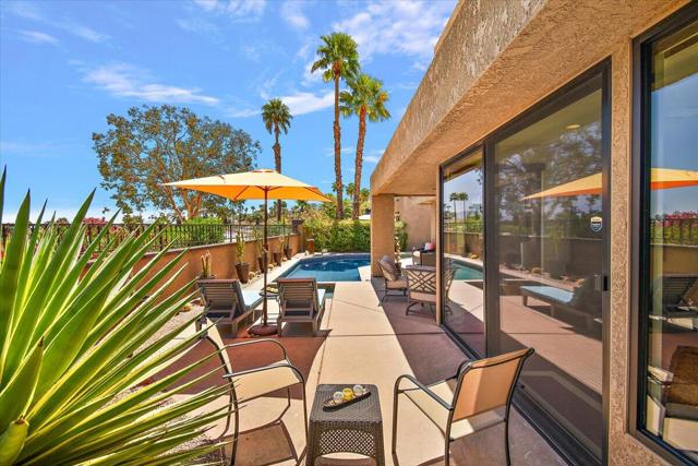 11 Vista Loma Drive, Rancho Mirage CA: https://media.crmls.org/mediaz/a3abb843-4034-463b-ac7d-86317d4d3bb4.jpg