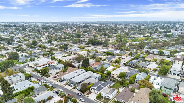 12469 Greene Avenue, Los Angeles CA: https://media.crmls.org/mediaz/a3ac0aa6-b918-4215-84a6-828586616145.jpg