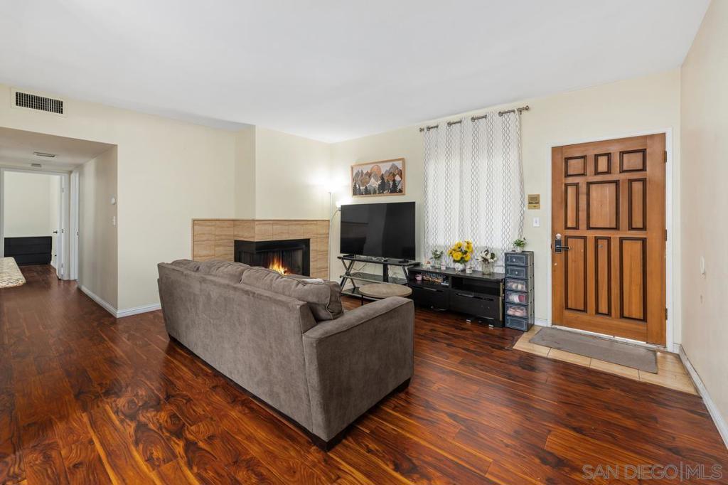 4550 Glacier - photo 4