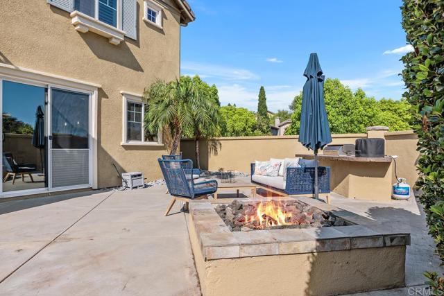 923 Citrine Way, San Marcos CA: https://media.crmls.org/mediaz/a3ad0c7b-1d0e-4f3f-b3f3-3ef28c691e26.jpg