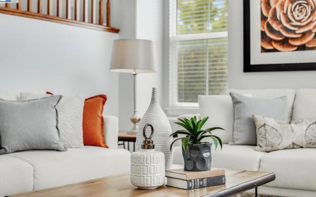 6217 Byron Ln, San Ramon CA: https://media.crmls.org/mediaz/a3ad486a-2e5b-498b-9e7a-f9f637245f12.jpg