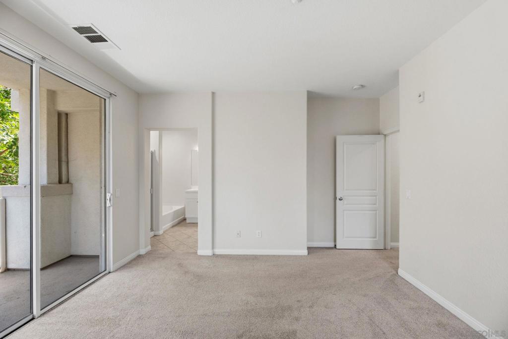 750 Harbor Cliff Way - photo 20