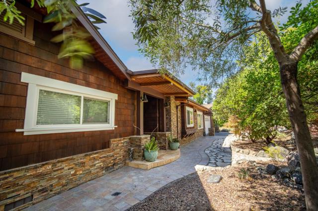 25 Adeline Drive, Walnut Creek CA: https://media.crmls.org/mediaz/a3aeb5c0-21ac-4d79-ba19-6ddbe92dd3df.jpg