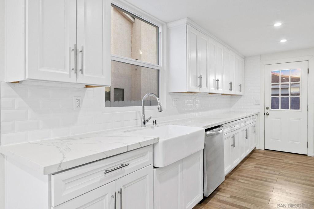 4220 Overlook Dr - photo 8