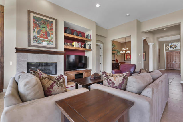 50405 Verano Drive, La Quinta CA: https://media.crmls.org/mediaz/a3af93fe-52f5-4d9d-ab01-deb592682922.jpg