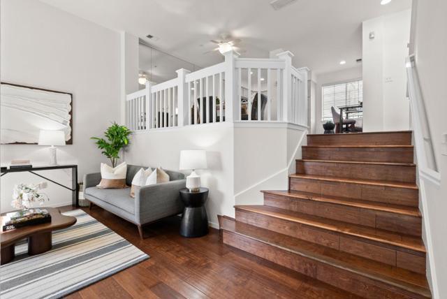 394 Genoa Drive,  CA: https://media.crmls.org/mediaz/a3afdf56-391d-4575-b6b9-3a7df3f64e70.jpg