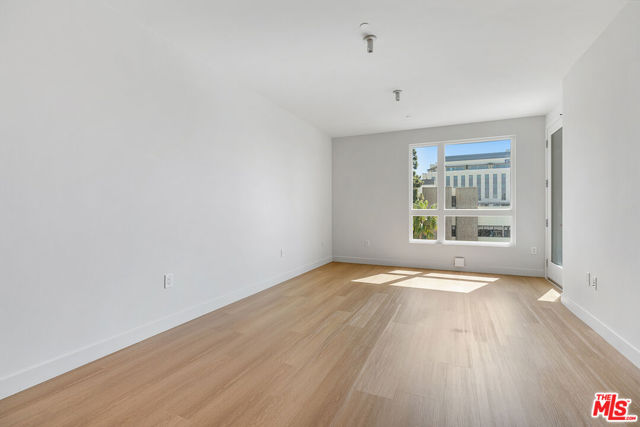 10601 Washington Boulevard, Culver City CA: https://media.crmls.org/mediaz/a3afe1d3-f0e5-43a5-8a92-b22f3d65f7fc.jpg