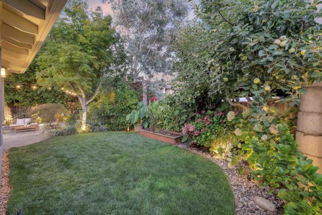 543 Toft Street, Mountain View CA: https://media.crmls.org/mediaz/a3b003fa-9041-4a56-8ff8-8f48b8eb8c1d.jpg