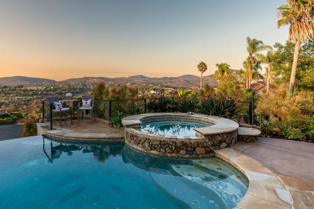Detail Gallery Image 46 of 72 For 18102 via Ascenso, Rancho Santa Fe,  CA 92067 - 6 Beds | 6/1 Baths