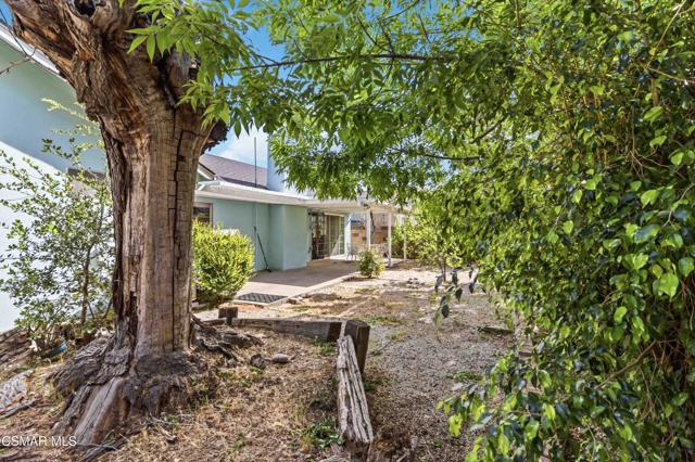 5506 Aurelia Street, Simi Valley CA: https://media.crmls.org/mediaz/a3b05971-cbc6-4399-bc6a-45bc92c444b9.jpg