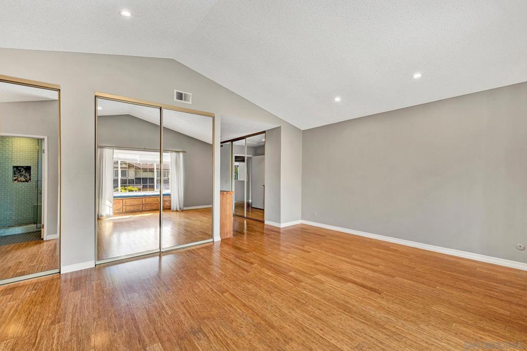 MLS #250041383SD image #18