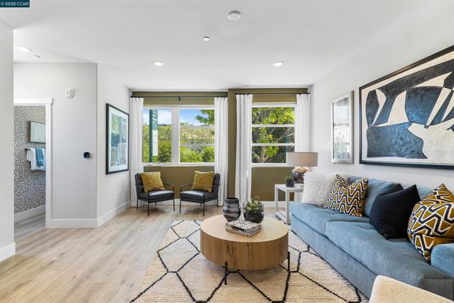 27258 Lumina Ct, Hayward CA: https://media.crmls.org/mediaz/a3b0a96a-5633-45bf-8705-e518825adafe.jpg