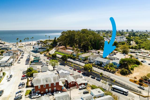 108 W Cliff Drive, Santa Cruz CA: https://media.crmls.org/mediaz/a3b1b1bc-529d-4ff4-95d2-84c1b0e00ab2.jpg
