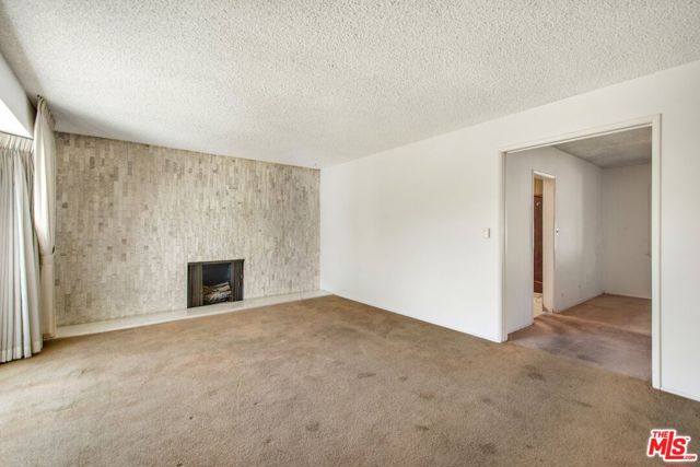 3825 Edgehill Drive, Los Angeles CA: https://media.crmls.org/mediaz/a3b1ea49-05a8-4022-b558-eb7c67c01b19.jpg
