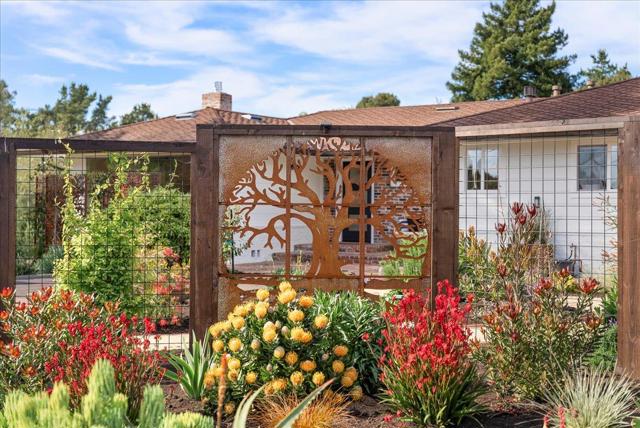 3400 Haas Drive, Aptos CA: https://media.crmls.org/mediaz/a3b2fdf9-f885-4cab-babc-6585f365efb2.jpg