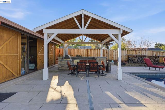 Image 35 of 54 For 2680 Marina Ave.