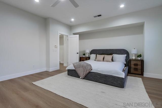 2482 San Clemente Ave, Vista CA: https://media.crmls.org/mediaz/a3b40bf7-7ea5-48a5-af73-e7f63f7b1149.jpg
