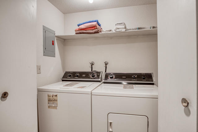 49210 Douglas Street Street, Indio CA: https://media.crmls.org/mediaz/a3b6b820-2417-4e52-ad8f-9765b09e4d9e.jpg