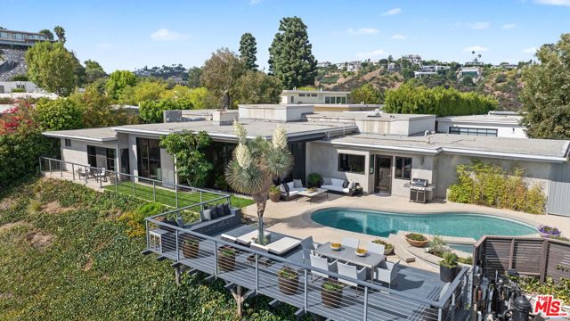 4 Bed Home for Sale in Los Angeles, California