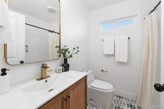 2103 Garfield, San Diego CA: https://media.crmls.org/mediaz/a3b756b0-0271-43e1-8965-6c801fe72a6a.jpg