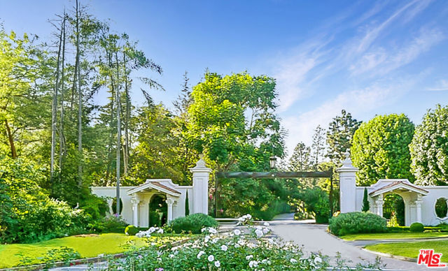 Drew Fenton | 10472 Revuelta Way Los Angeles CA | MLS: 7135109