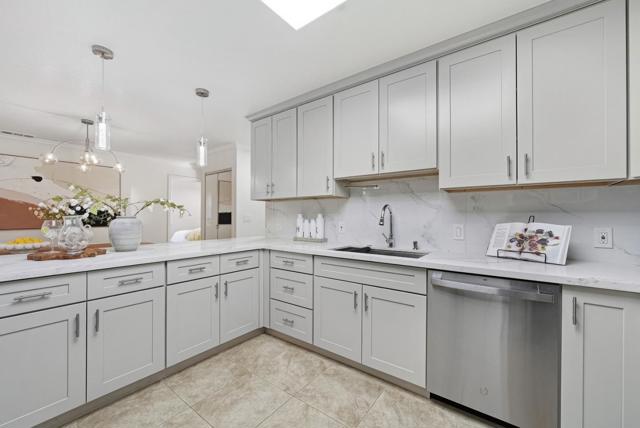 18660 Devon Avenue, Saratoga CA: https://media.crmls.org/mediaz/a3b7b421-9149-4e76-96ba-3c8d02576584.jpg