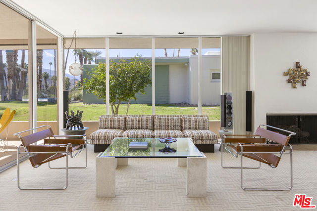 6 Cody Court, Rancho Mirage CA: https://media.crmls.org/mediaz/a3b8772b-ea79-4063-a984-6569ede644e6.jpg