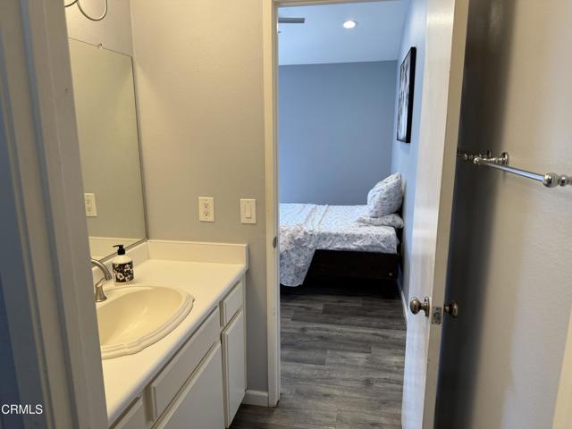 2328 Eskimo Lane, Ventura CA: https://media.crmls.org/mediaz/a3ba71b7-ef25-4399-9d1e-337630998b2d.jpg