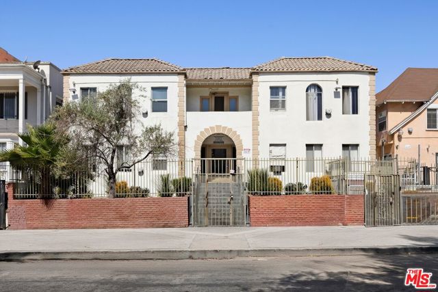 837 S Normandie Avenue, Los Angeles CA: https://media.crmls.org/mediaz/a3bab045-12bc-4068-8655-0562ef1b5899.jpg