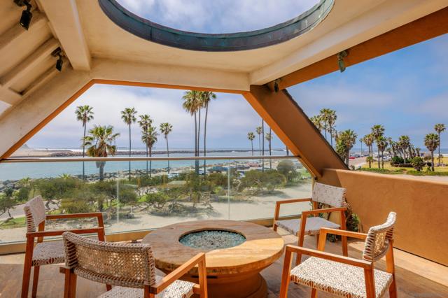 Image 3 of 52 For 2617 Ocean Front Walk