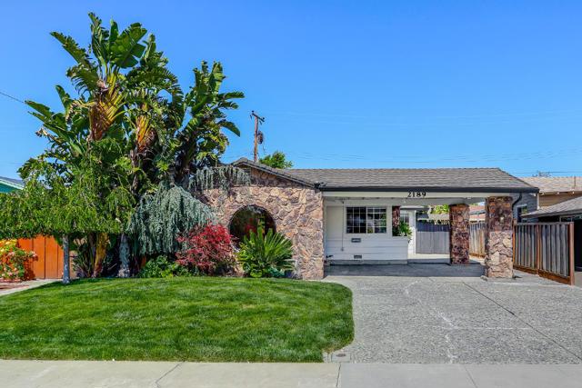 2189 Ventura Place, Santa Clara CA: https://media.crmls.org/mediaz/a3bb5d5b-ea26-465f-bb8b-2403eeb36f48.jpg