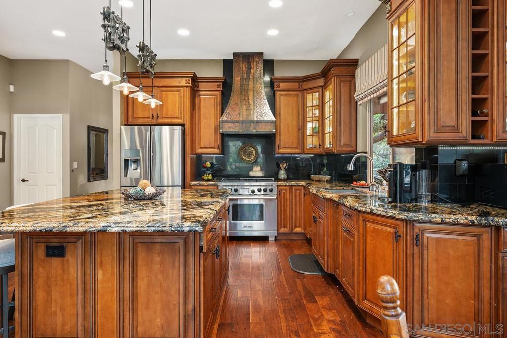 MLS #250034168SD img 15