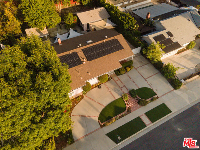 8510 Capistrano Avenue, West Hills CA: https://media.crmls.org/mediaz/a3bc3b41-6f27-425e-b215-e086070f945e.jpg