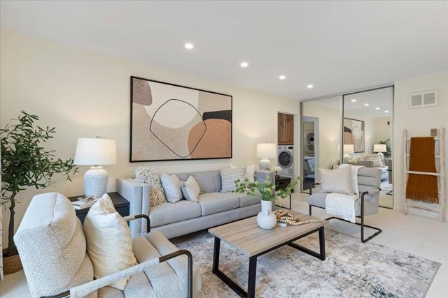 818 N Delaware Street, San Mateo CA: https://media.crmls.org/mediaz/a3bc8d42-5f94-46f0-b2a7-d5554b49de40.jpg