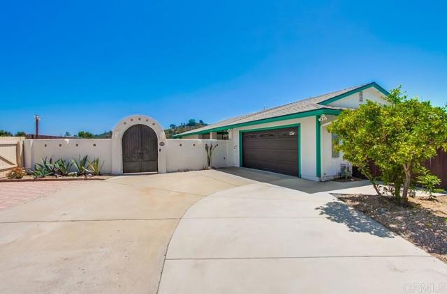 12919 Evalyn Place, Poway CA: https://media.crmls.org/mediaz/a3bf23d3-6bb8-4971-a072-0abe388f80a0.jpg