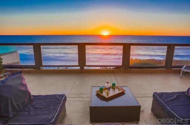 510 Neptune, Encinitas CA: https://media.crmls.org/mediaz/a3bf322c-e201-4a85-b20c-b96bcfb32d97.jpg